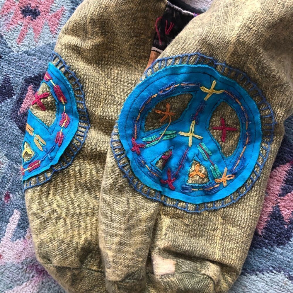 Rising International Hippie Bag - Picture 2 of 6